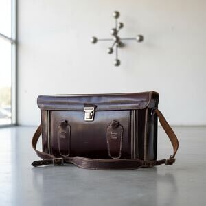 Vintage 1960s Homa Leather Camera Bag-Cowhide-Green Velvet-Midcentury Case-Retro